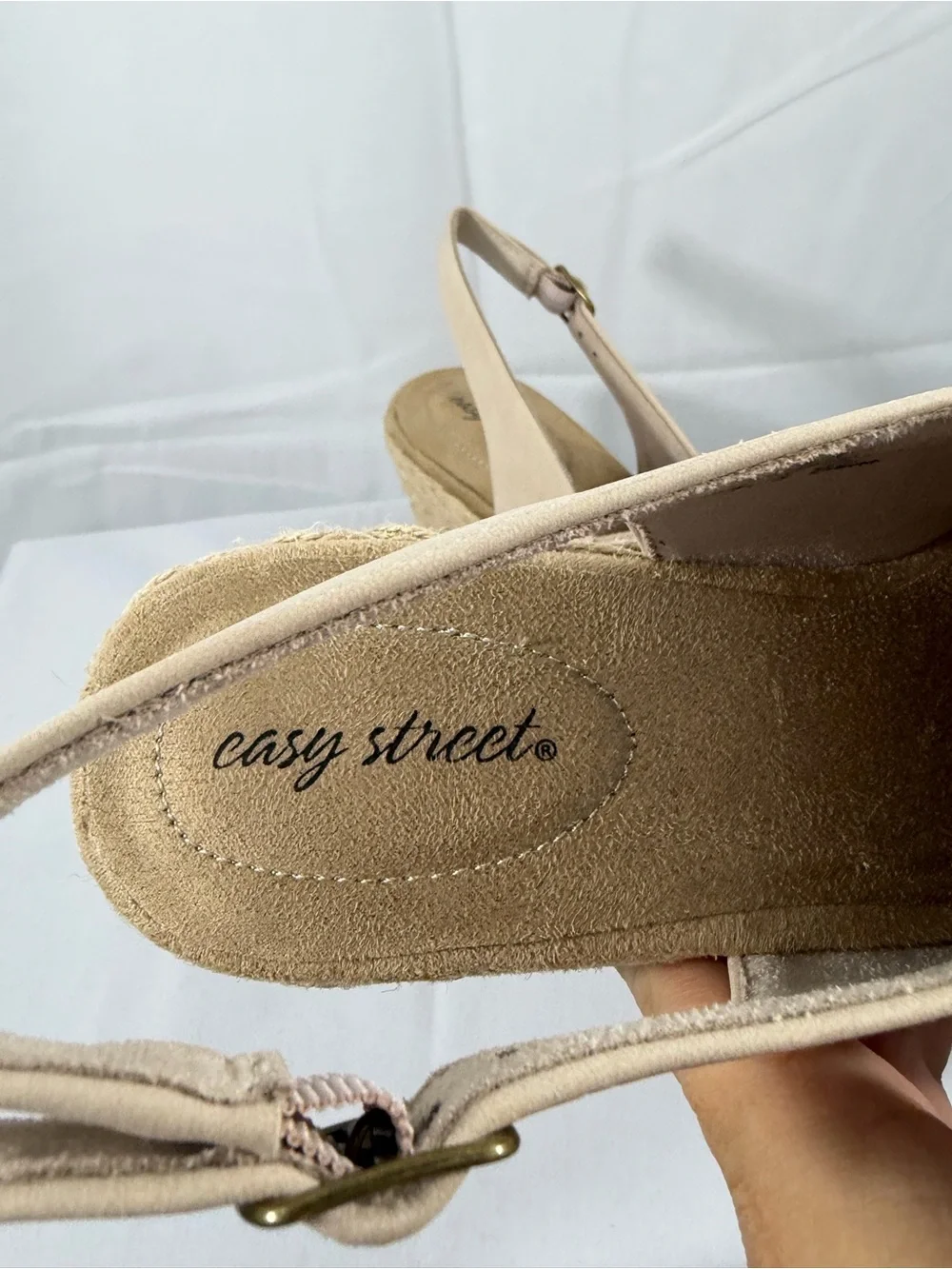 NWT Easy Street Women's Size 9.5 Beige Slingback Espadrille Wedges